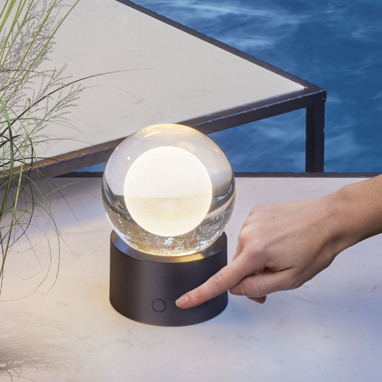Mina Accent Rechargeable Table Lamp - SLTB274 | Visual Comfort